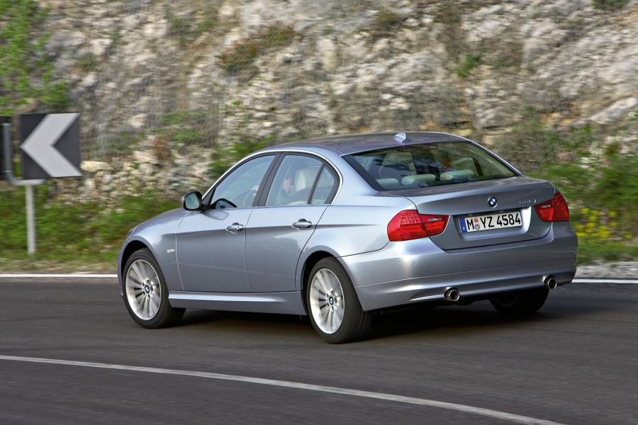  BMW 3-Series 2009 года  (фото 44 из 116)